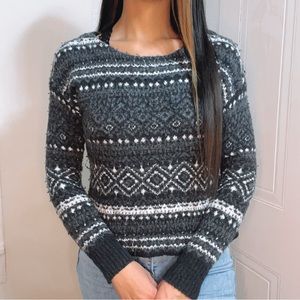American Eagle Sweater